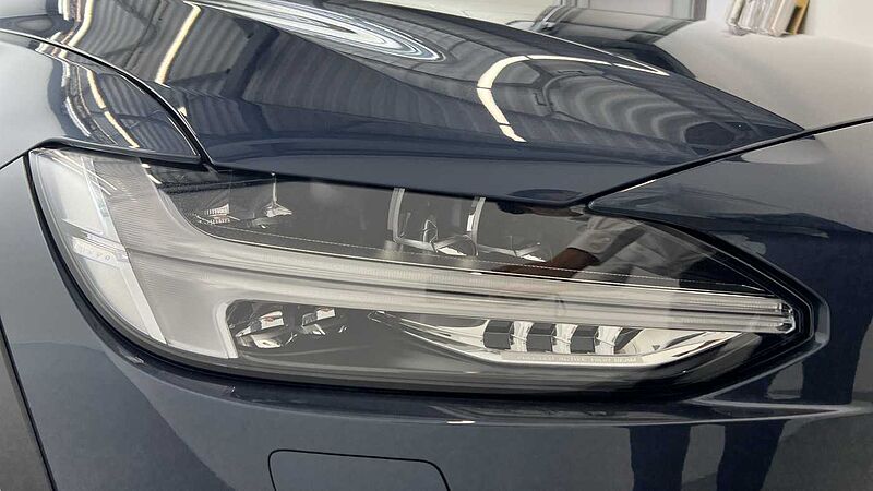 Volvo V90 Cross Country Ultimate, B6 AWD Mild hybrid, Petrol, Bright