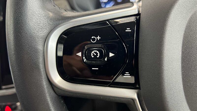 Volvo V90 Cross Country T5 AWD Plus Automatic (Heated Front Seats, Pilot Assist)
