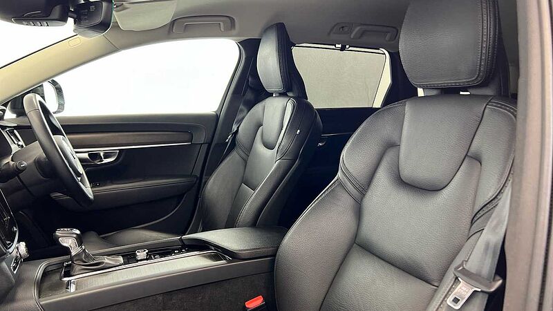 Volvo V90 Cross Country T5 AWD Plus Automatic (Heated Front Seats, Pilot Assist)