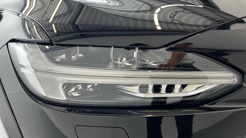 Volvo V90 Cross Country T5 AWD Plus Automatic (Heated Front Seats, Pilot Assist)