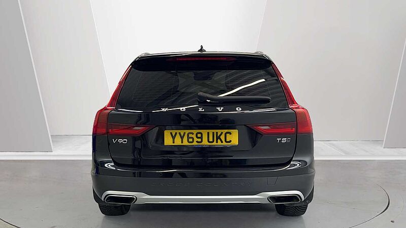 Volvo V90 Cross Country T5 AWD Plus Automatic (Heated Front Seats, Pilot Assist)