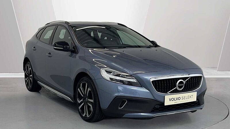Volvo V40 Cross Country T3 Pro Automatic (Winter Pack, Power Seat with Memory)