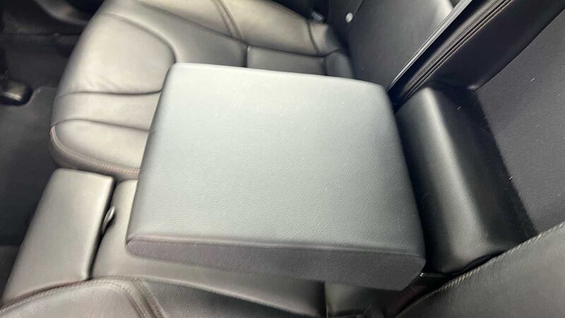 Volvo V40 Cross Country T3 Pro Automatic (Winter Pack, Power Seat with Memory)