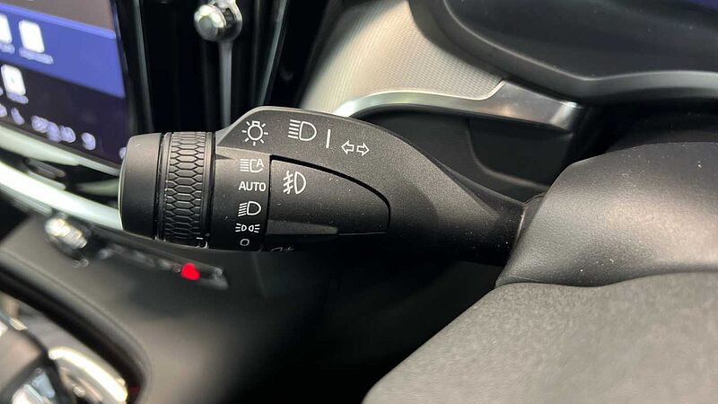 Volvo V60 Ultra, T8 AWD Plug-in hybrid, Electric/Petrol, Dark (Panoramic Roof, BLIS)