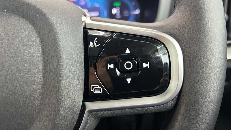 Volvo V60 Ultra, T8 AWD Plug-in hybrid, Electric/Petrol, Dark (Panoramic Roof, BLIS)