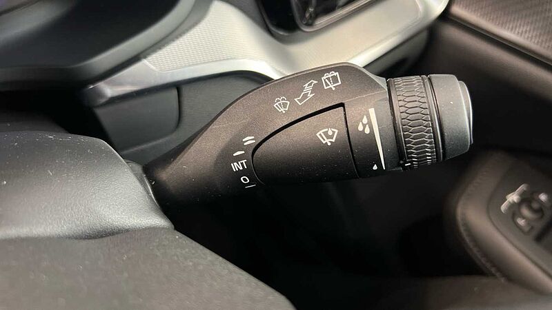 Volvo V60 Ultra, T8 AWD Plug-in hybrid, Electric/Petrol, Dark (Panoramic Roof, BLIS)
