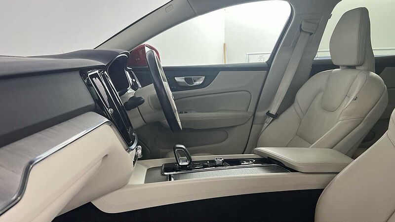 Volvo V60 Cross Country Country, B5 AWD mild hybrid