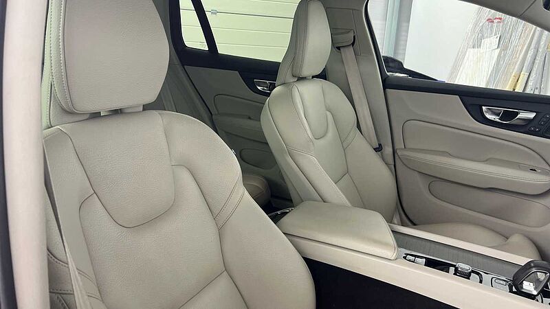 Volvo V60 Cross Country Country, B5 AWD mild hybrid