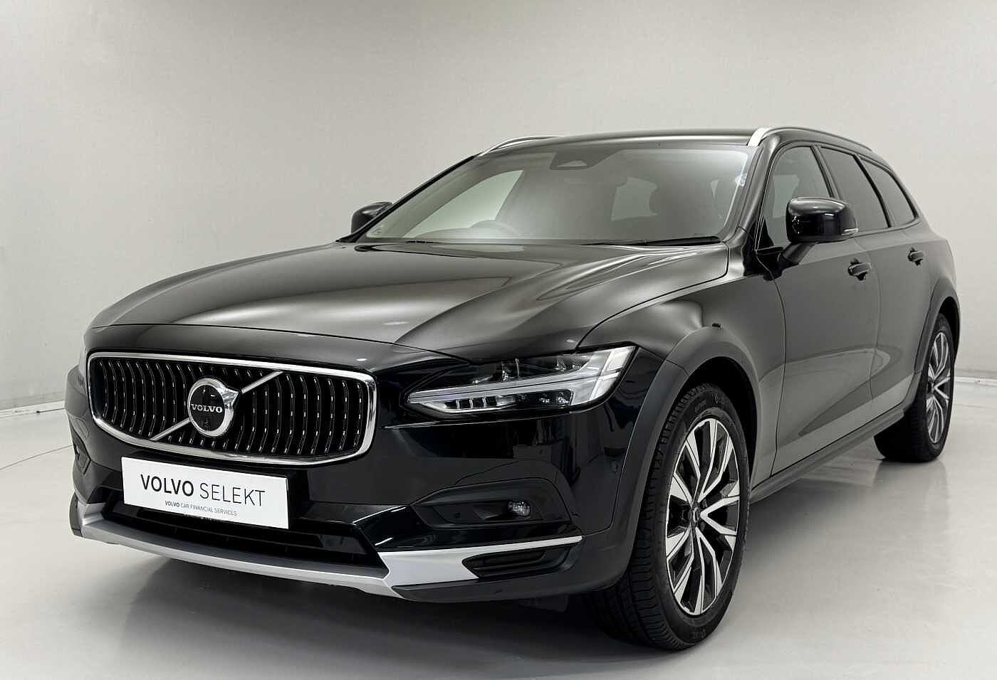 Volvo V90 Cross Country Plus, B5 AWD mild hybrid, Petrol