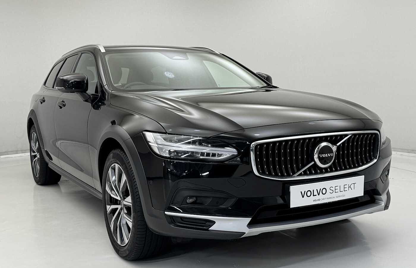 Volvo V90 Cross Country Plus, B5 AWD mild hybrid, Petrol