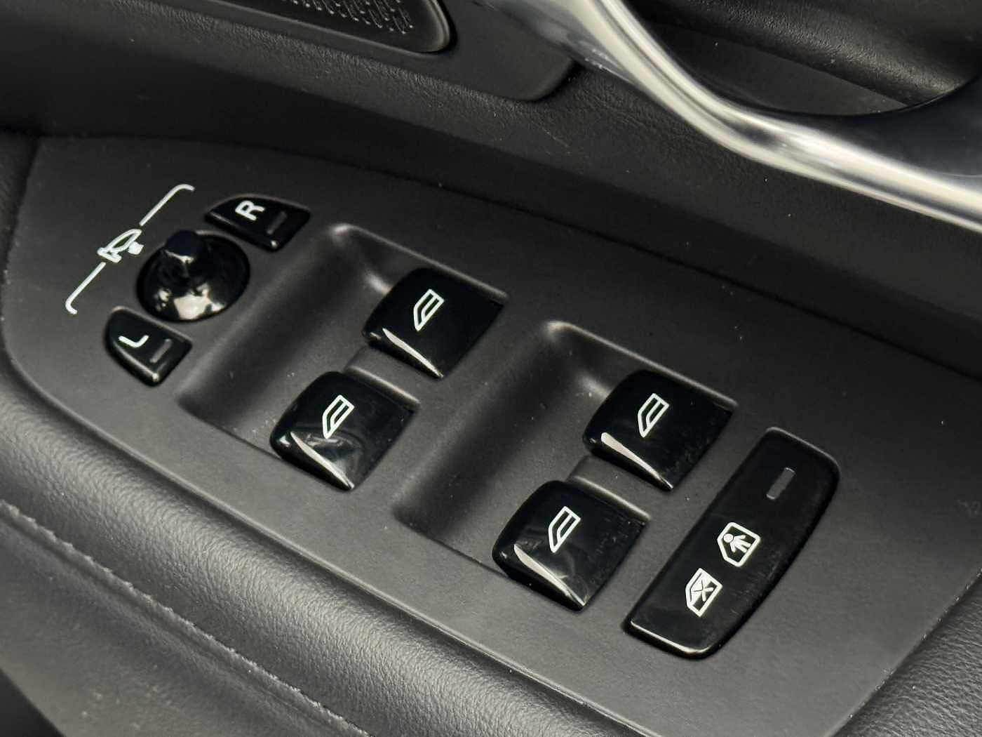 Volvo V90 Cross Country Plus, B5 AWD mild hybrid, Petrol