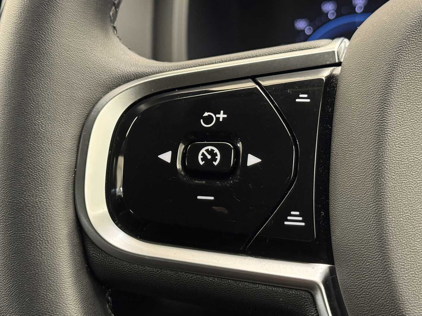 Volvo V90 Cross Country Plus, B5 AWD mild hybrid, Petrol