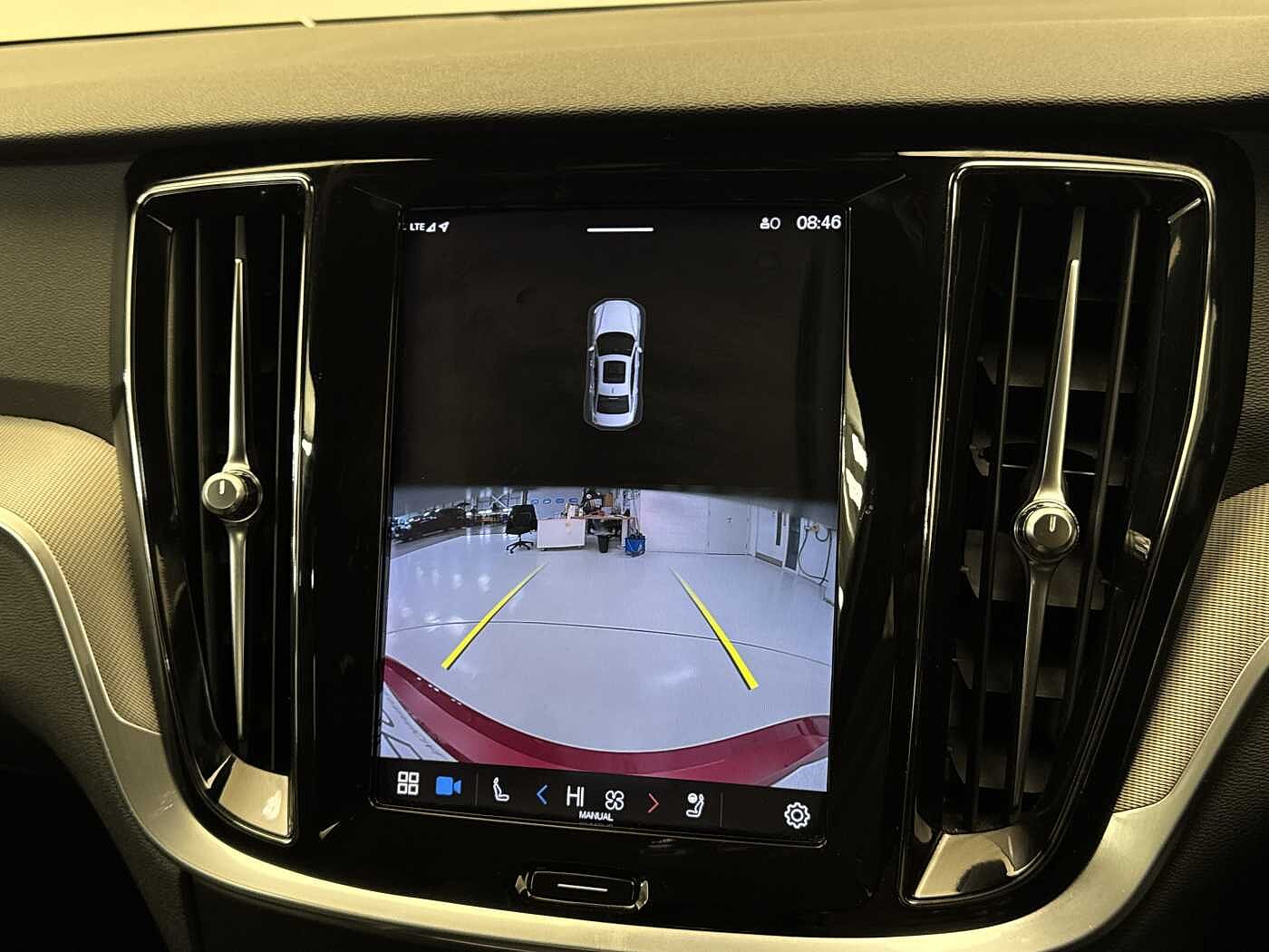 Volvo S60 Plus, B5 mild hybrid, Petrol, Dark