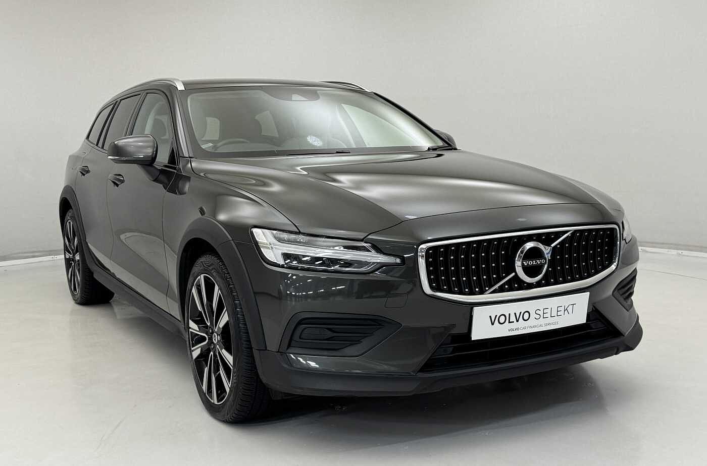 Volvo V60 Cross Country Country, B5 AWD mild hybrid