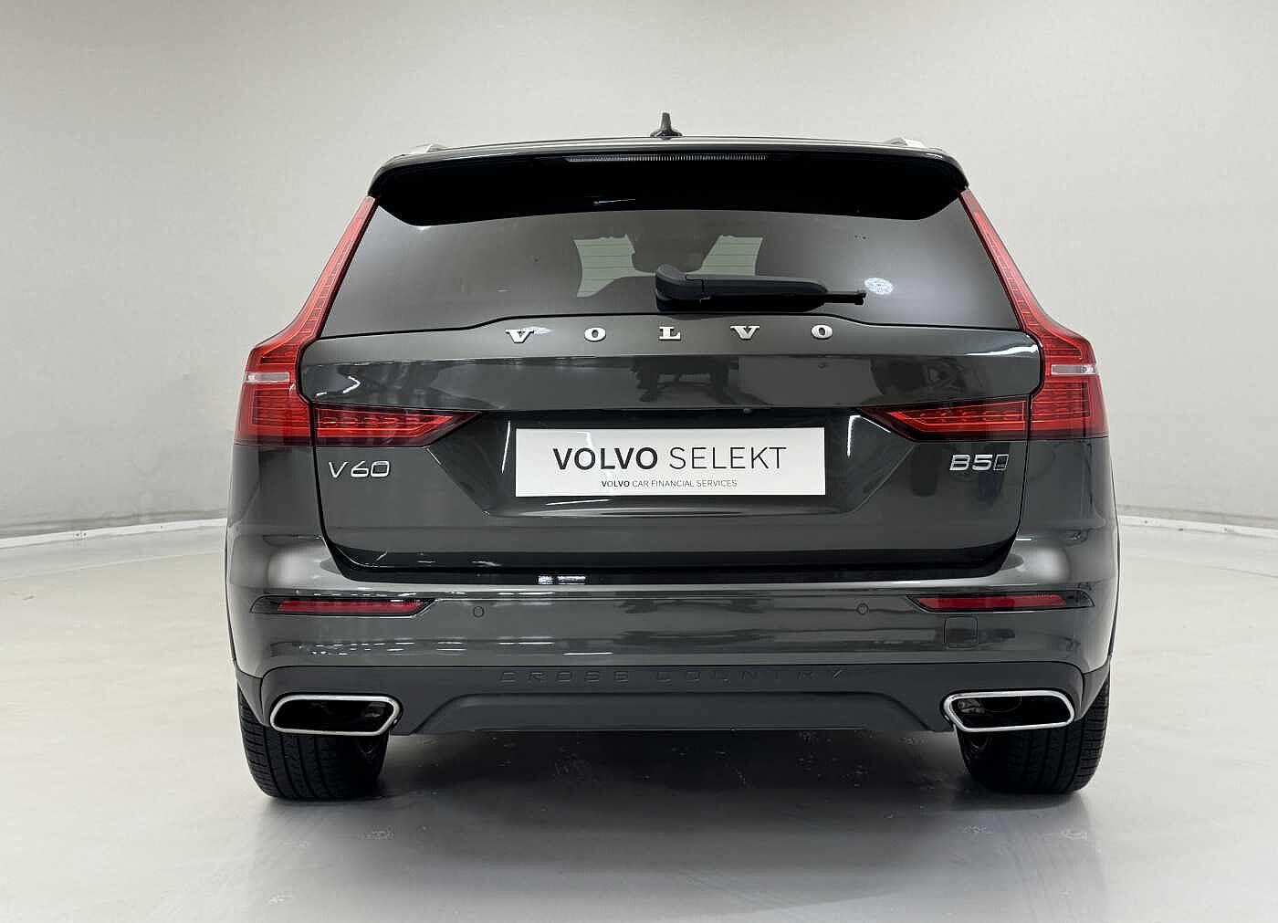 Volvo V60 Cross Country Country, B5 AWD mild hybrid