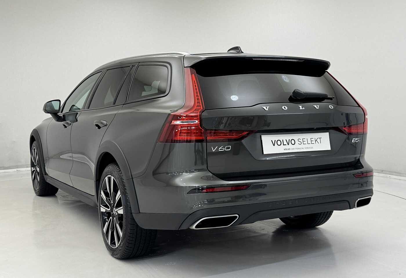 Volvo V60 Cross Country Country, B5 AWD mild hybrid