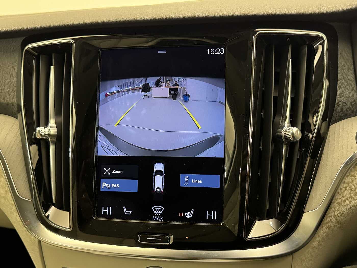 Volvo V60 Cross Country Country, B5 AWD mild hybrid