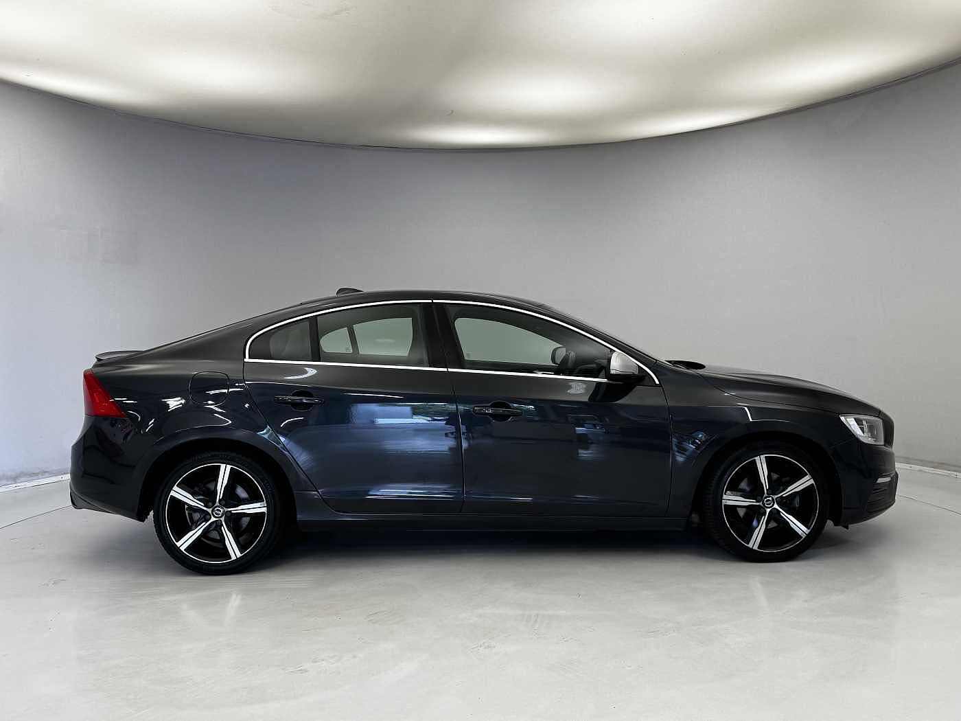 Volvo S60 D4 R-Design Nav Manual