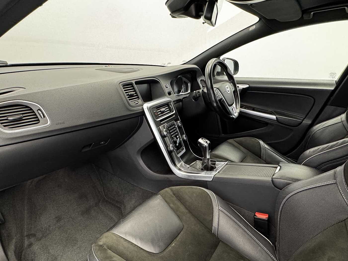Volvo S60 D4 R-Design Nav Manual