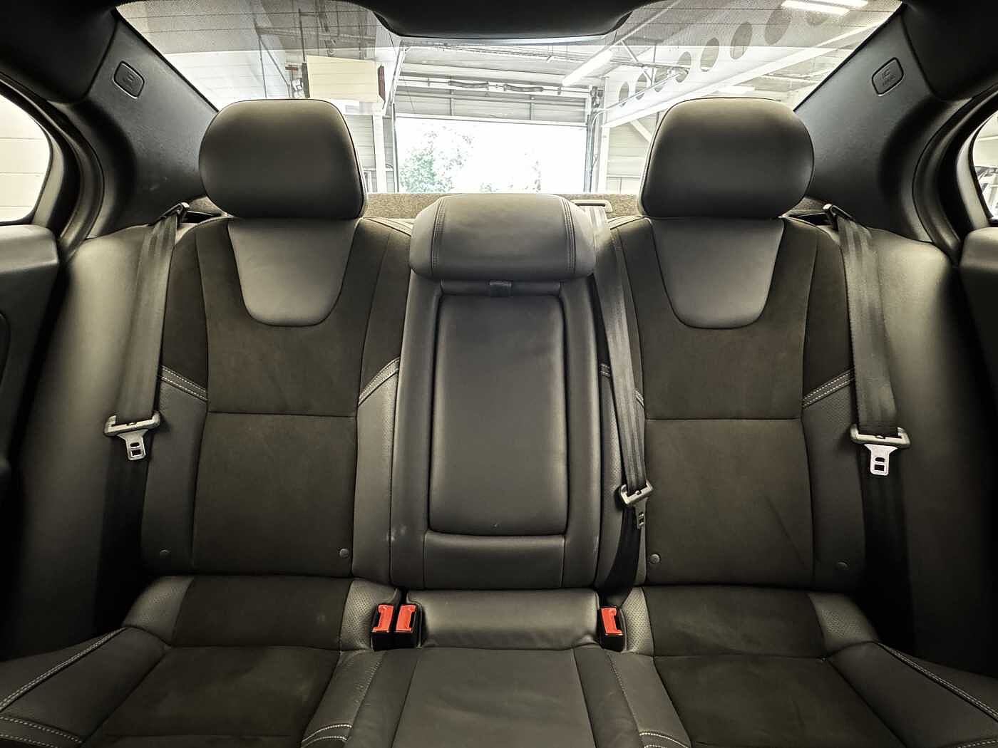Volvo S60 D4 R-Design Nav Manual