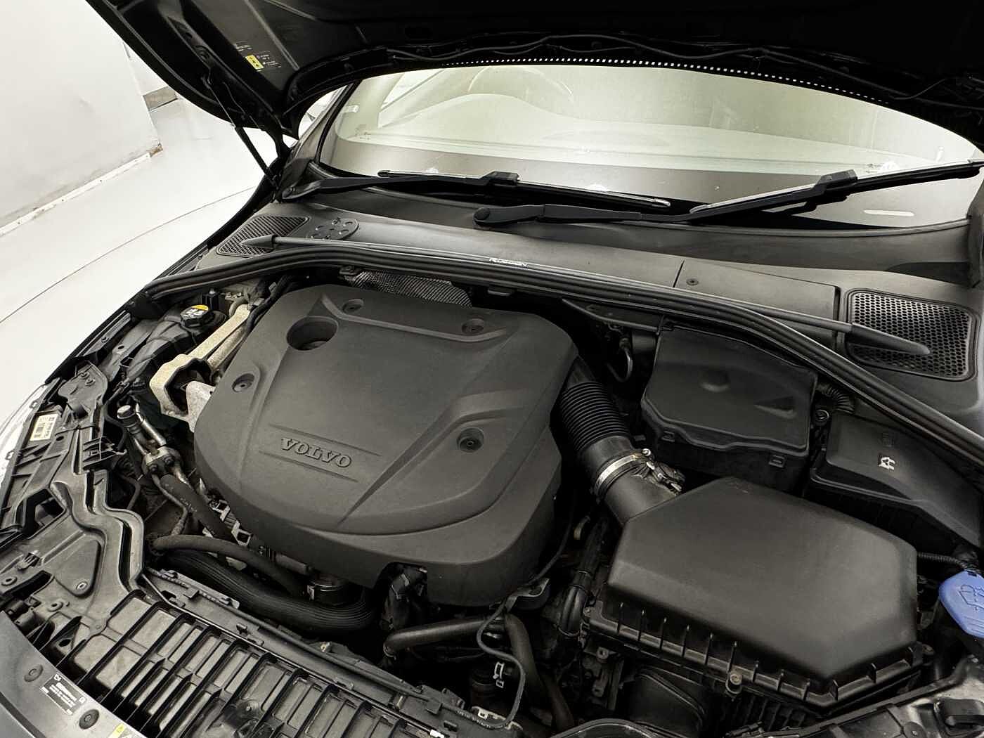 Volvo S60 D4 R-Design Nav Manual