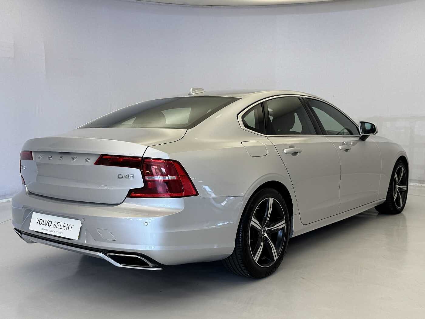 Volvo S90 D4 R-Design Automatic