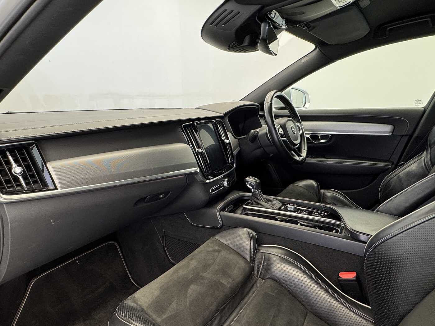 Volvo S90 D4 R-Design Automatic