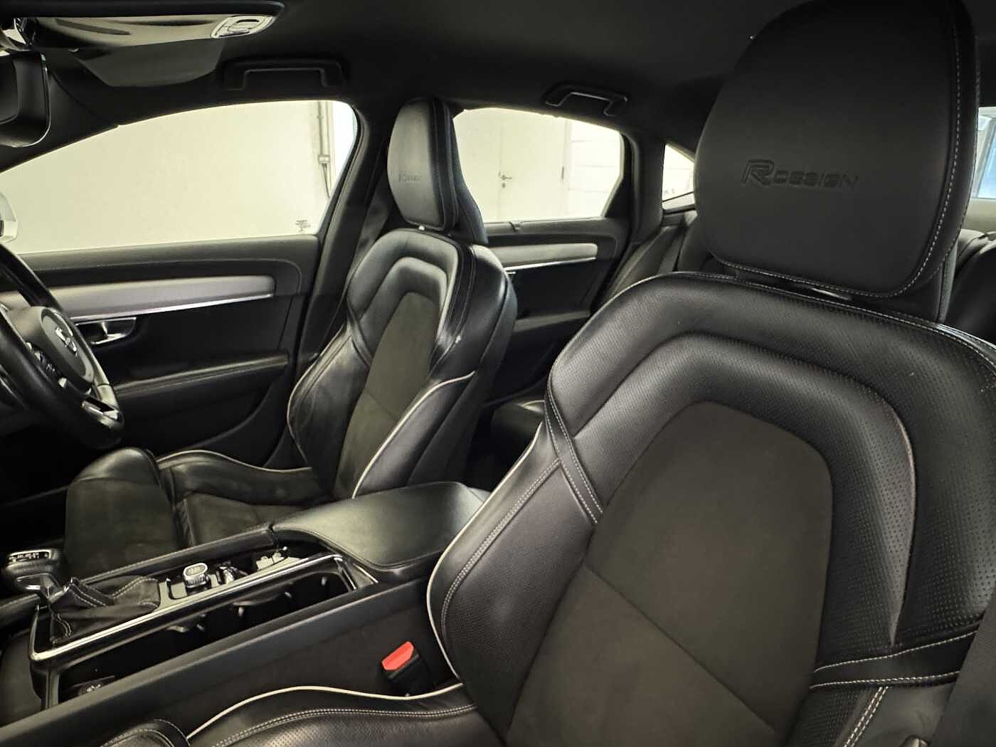 Volvo S90 D4 R-Design Automatic