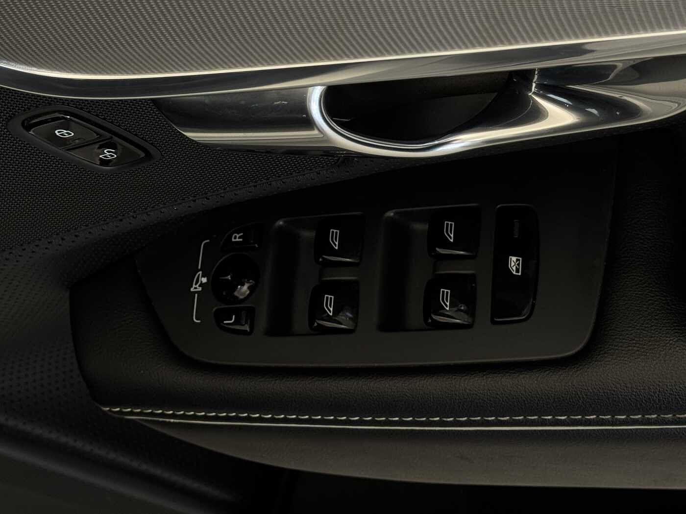 Volvo S90 D4 R-Design Automatic
