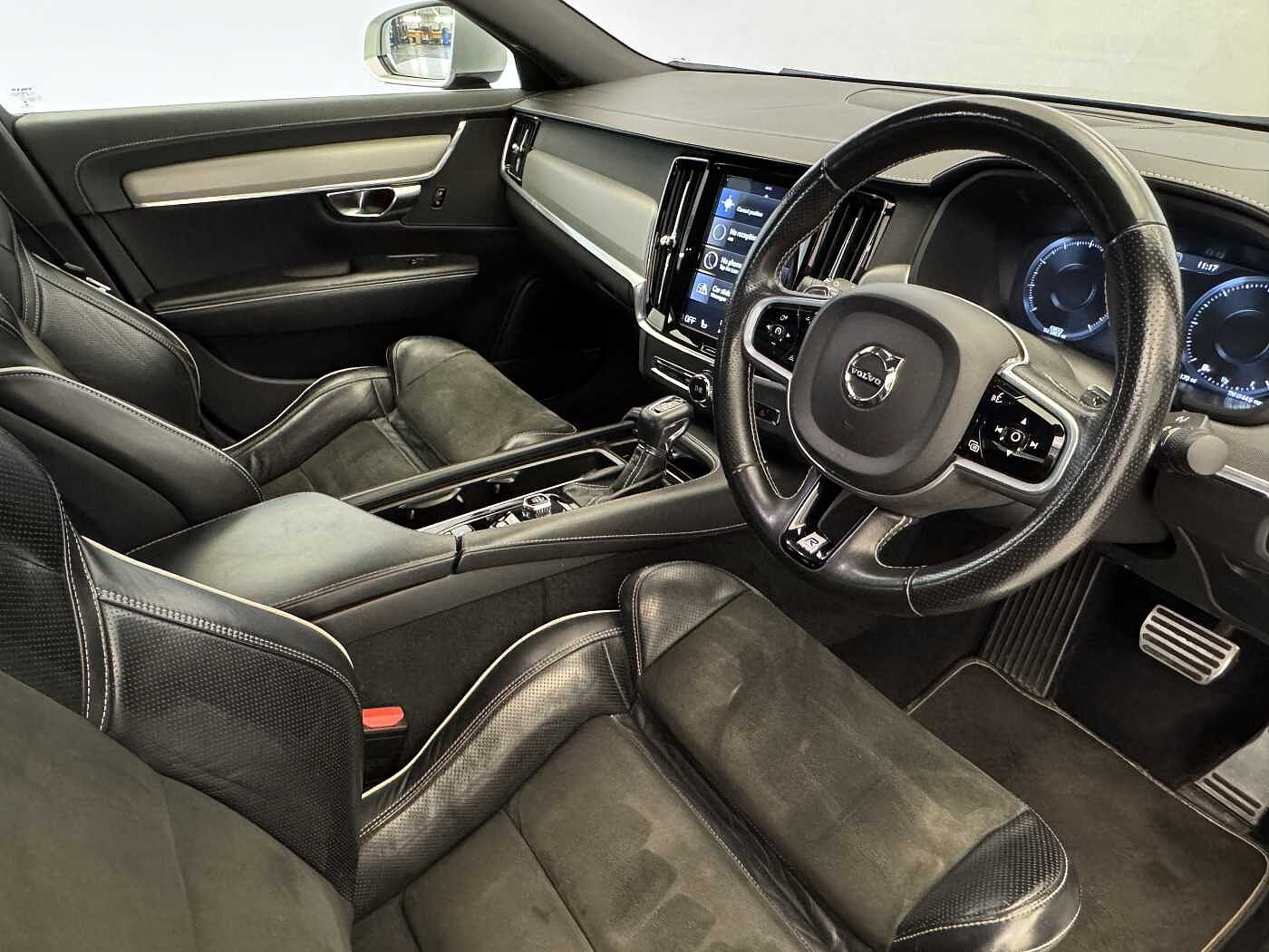 Volvo S90 D4 R-Design Automatic