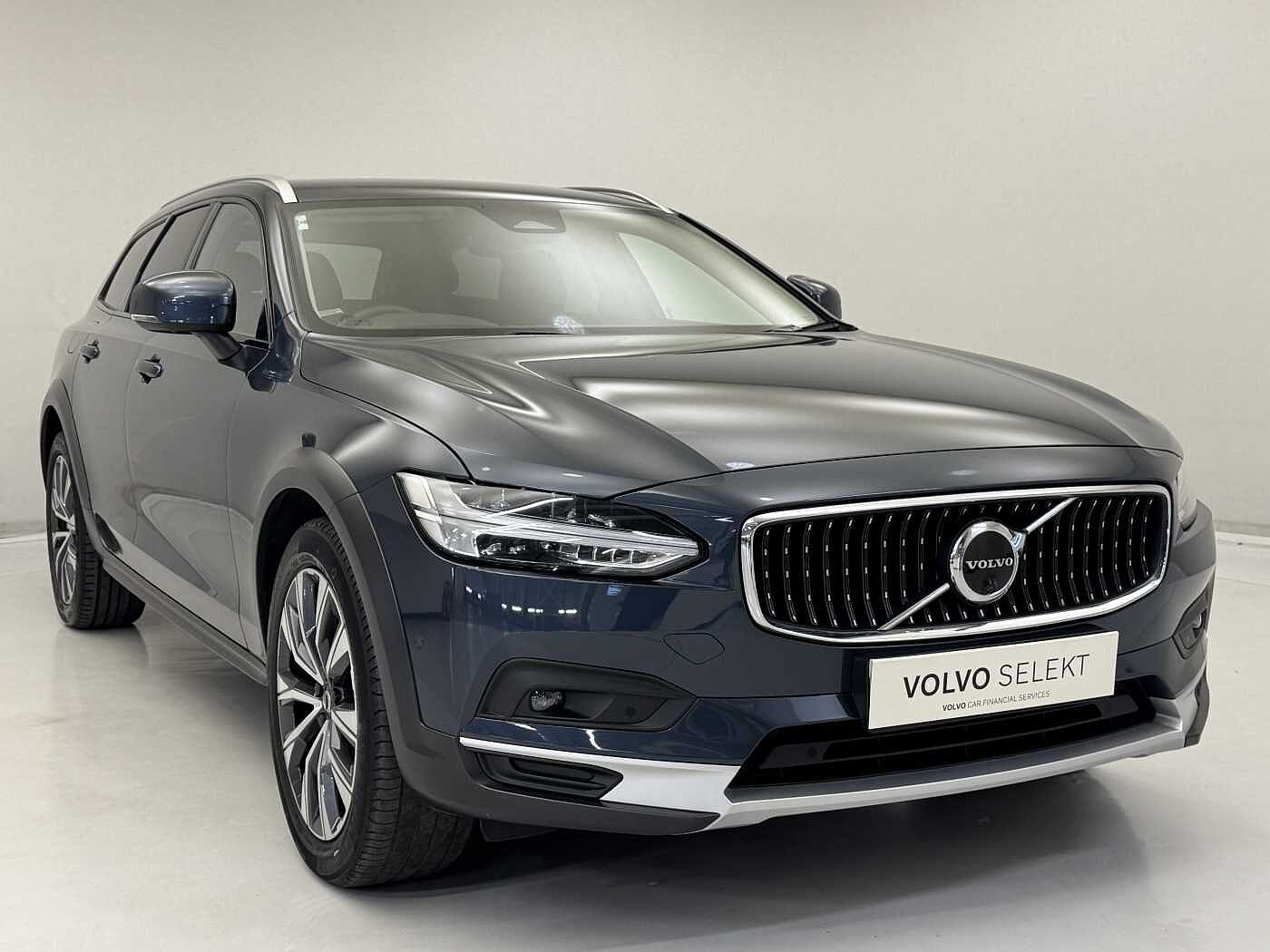 Volvo V90 Cross Country Plus, B5 AWD mild hybrid, Diesel