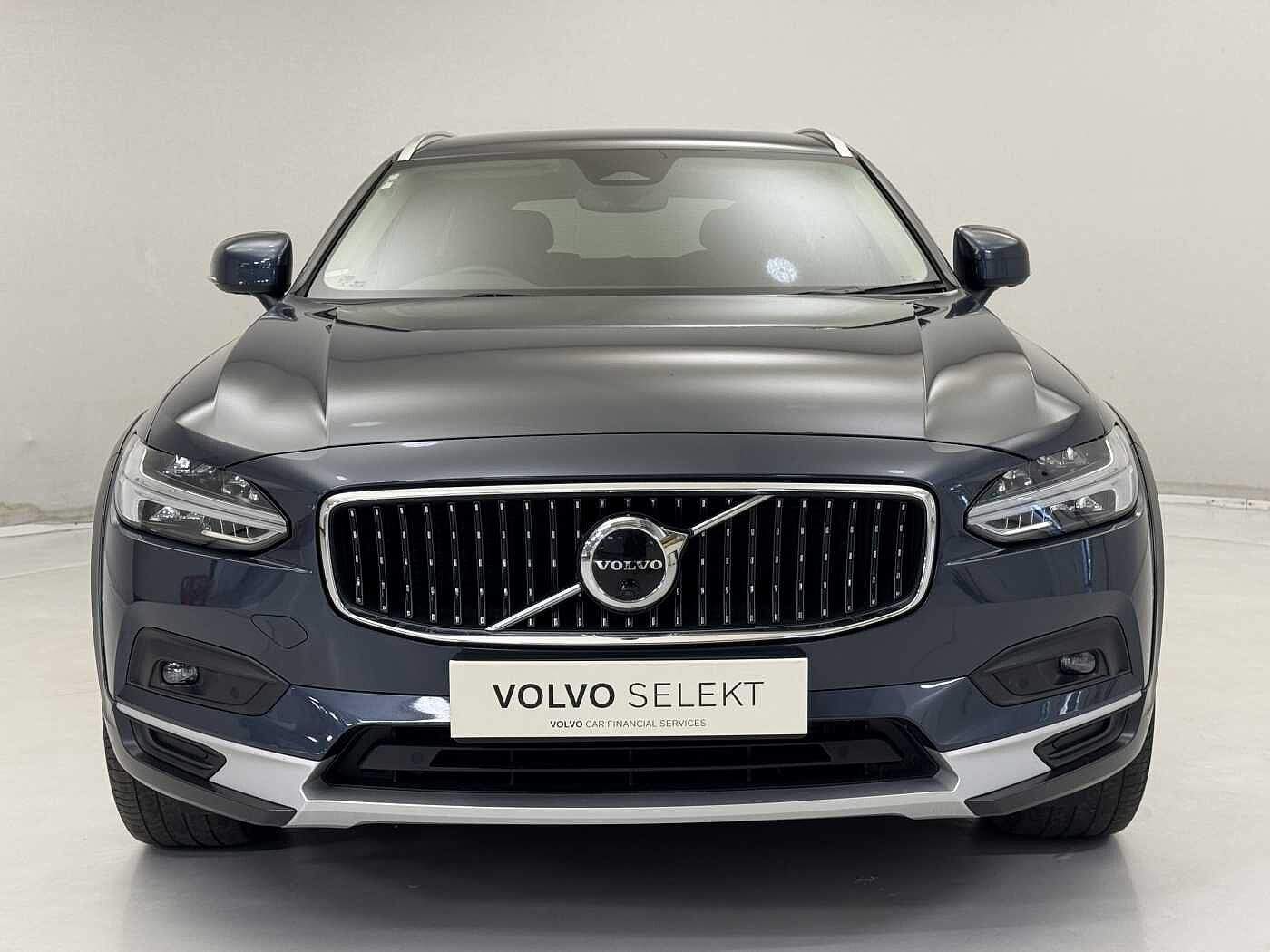 Volvo V90 Cross Country Plus, B5 AWD mild hybrid, Diesel