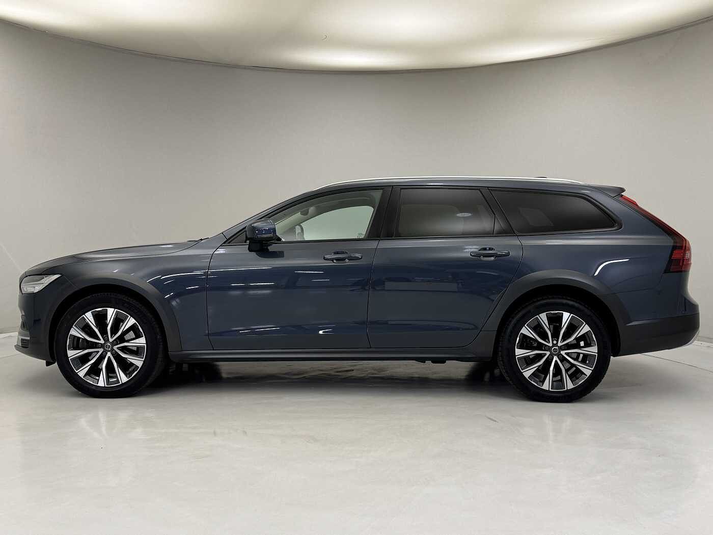Volvo V90 Cross Country Plus, B5 AWD mild hybrid, Diesel
