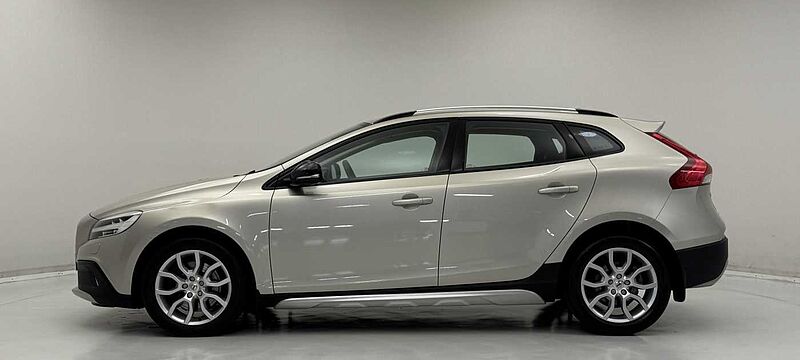 Volvo V40 Cross Country T3 Pro Manual