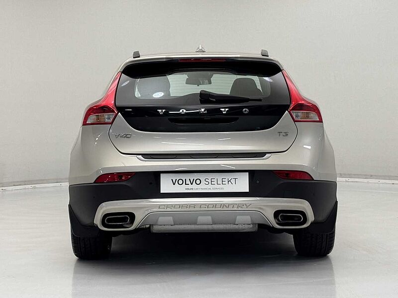 Volvo V40 Cross Country T3 Pro Manual