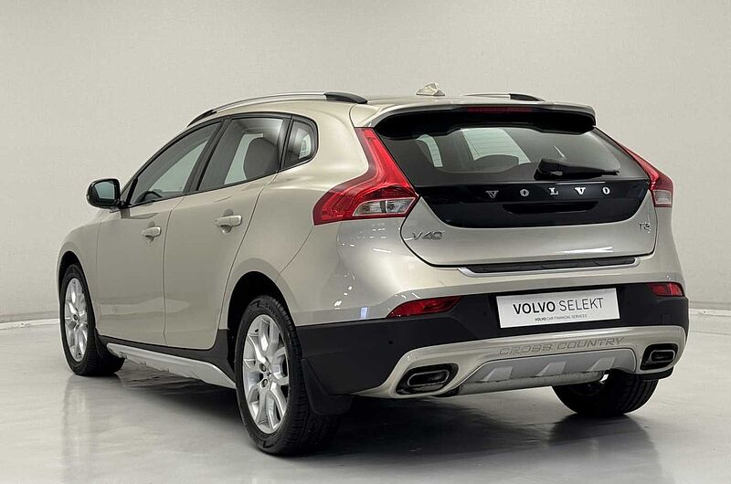 Volvo V40 Cross Country T3 Pro Manual