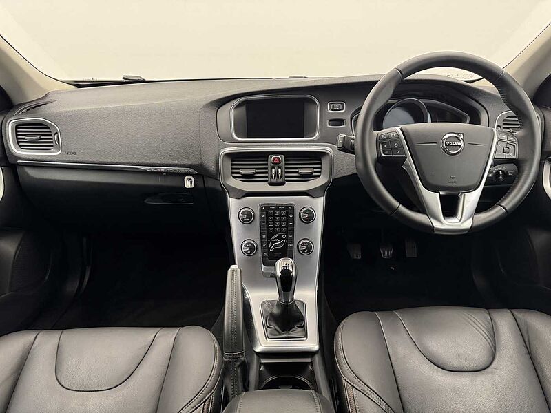 Volvo V40 Cross Country T3 Pro Manual