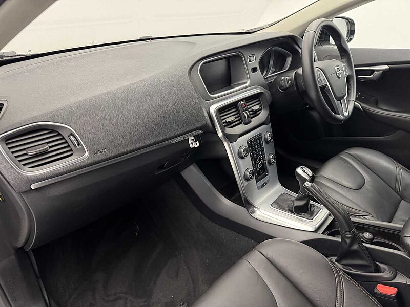 Volvo V40 Cross Country T3 Pro Manual
