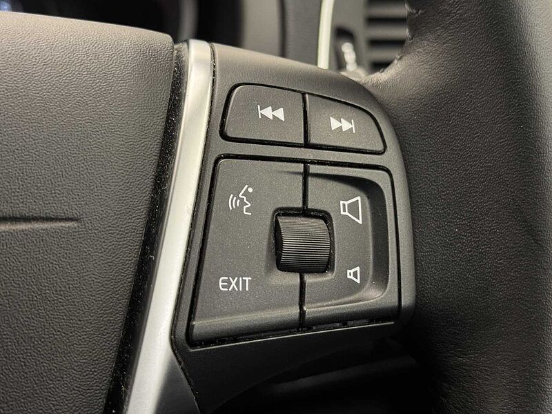 Volvo V40 Cross Country T3 Pro Manual