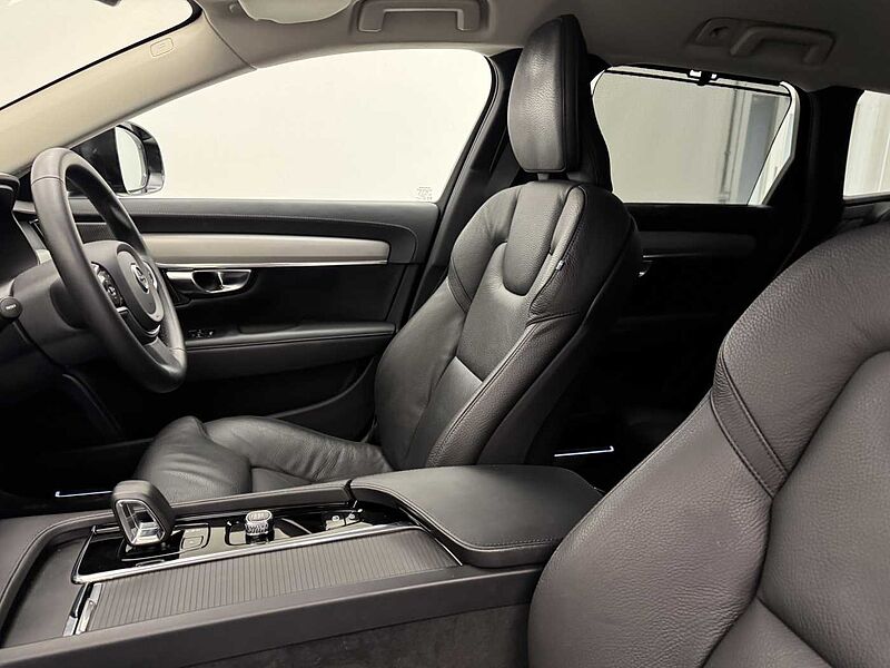 Volvo V90 Cross Country Plus, B5 AWD mild hybrid, Petrol