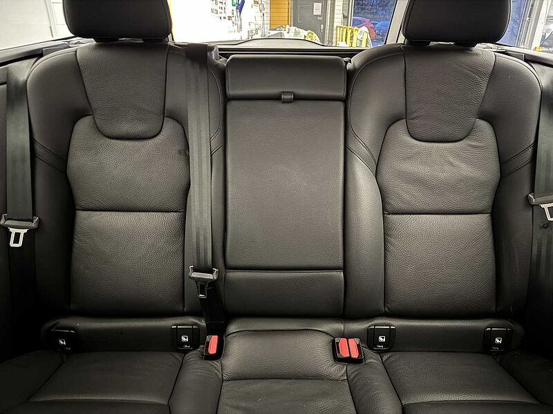 Volvo V90 Cross Country Plus, B5 AWD mild hybrid, Petrol