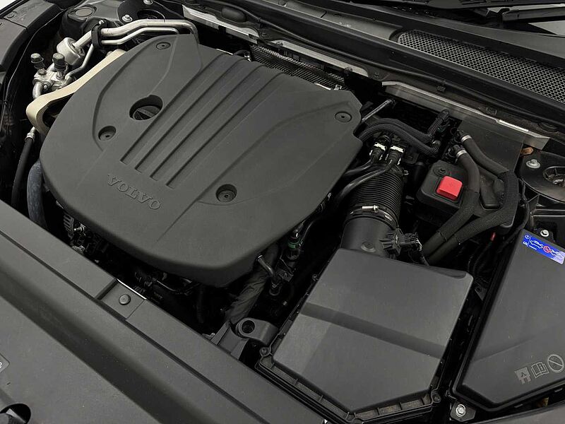 Volvo V90 Cross Country Plus, B5 AWD mild hybrid, Petrol