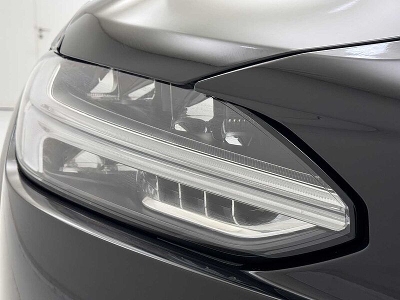 Volvo V90 Cross Country Plus, B5 AWD mild hybrid, Petrol