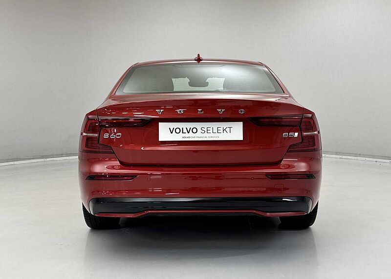 Volvo S60 Plus, B5 mild hybrid, Petrol, Dark