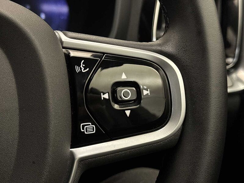 Volvo S60 Plus, B5 mild hybrid, Petrol, Dark