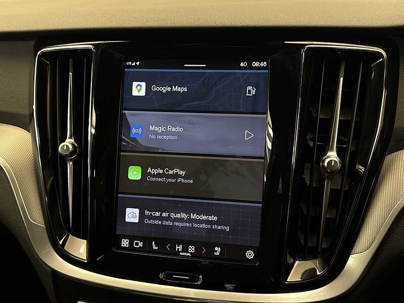 Volvo S60 Plus, B5 mild hybrid, Petrol, Dark