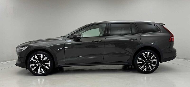 Volvo V60 Cross Country Country, B5 AWD mild hybrid