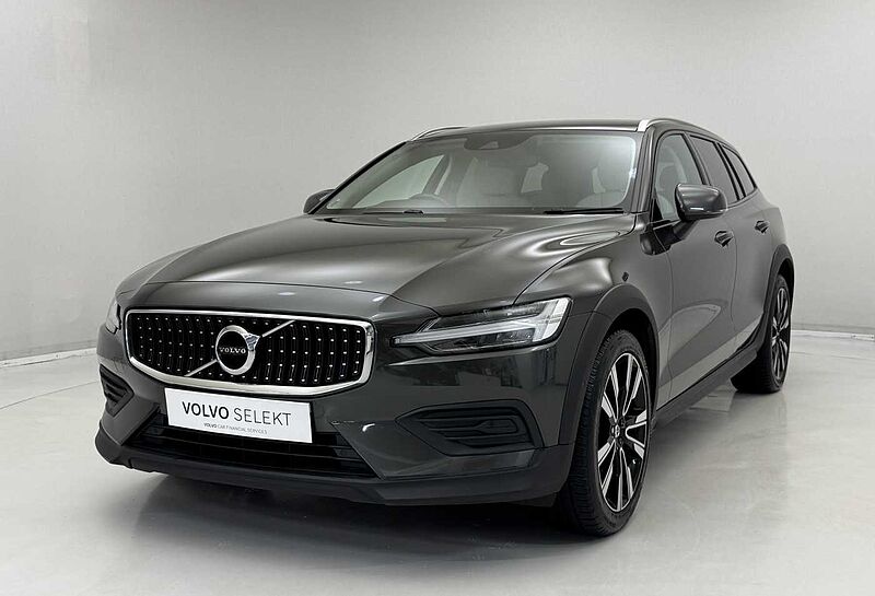 Volvo V60 Cross Country Country, B5 AWD mild hybrid