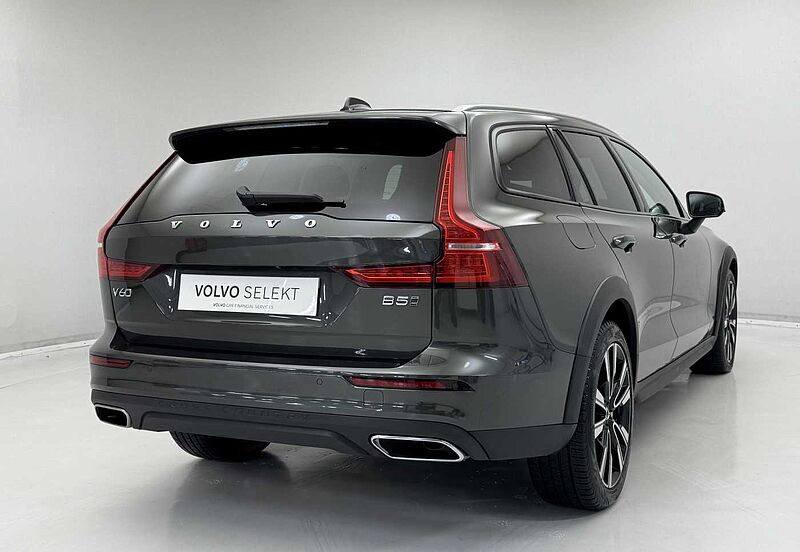 Volvo V60 Cross Country Country, B5 AWD mild hybrid