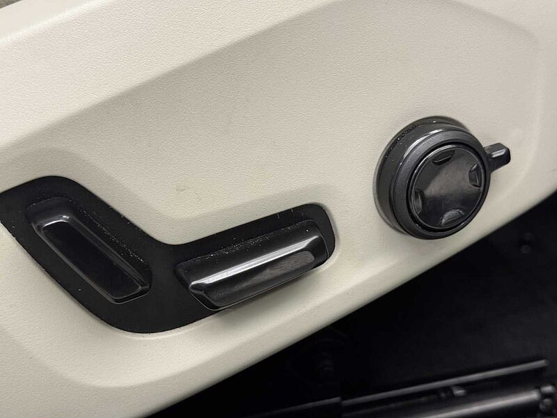 Volvo V60 Cross Country Country, B5 AWD mild hybrid